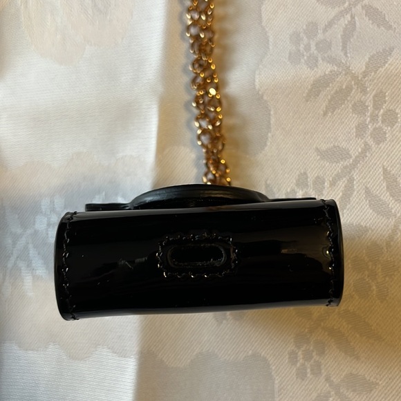 SALE!! Versace unisex black patient leather La Medusa logo AirPods Pro case - Picture 7 of 9